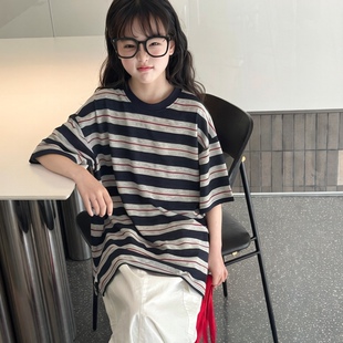 波拉韩国童装2026夏季男童休闲分叉短袖潮女童时髦横条纹撞色T恤