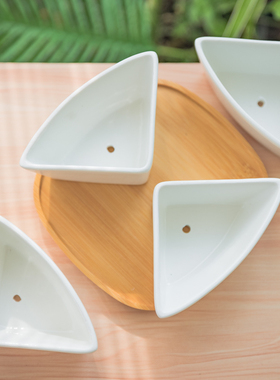 现代花卉桌面简约白色创意多肉绿植物陶瓷三角形装饰竹托盆栽花盆