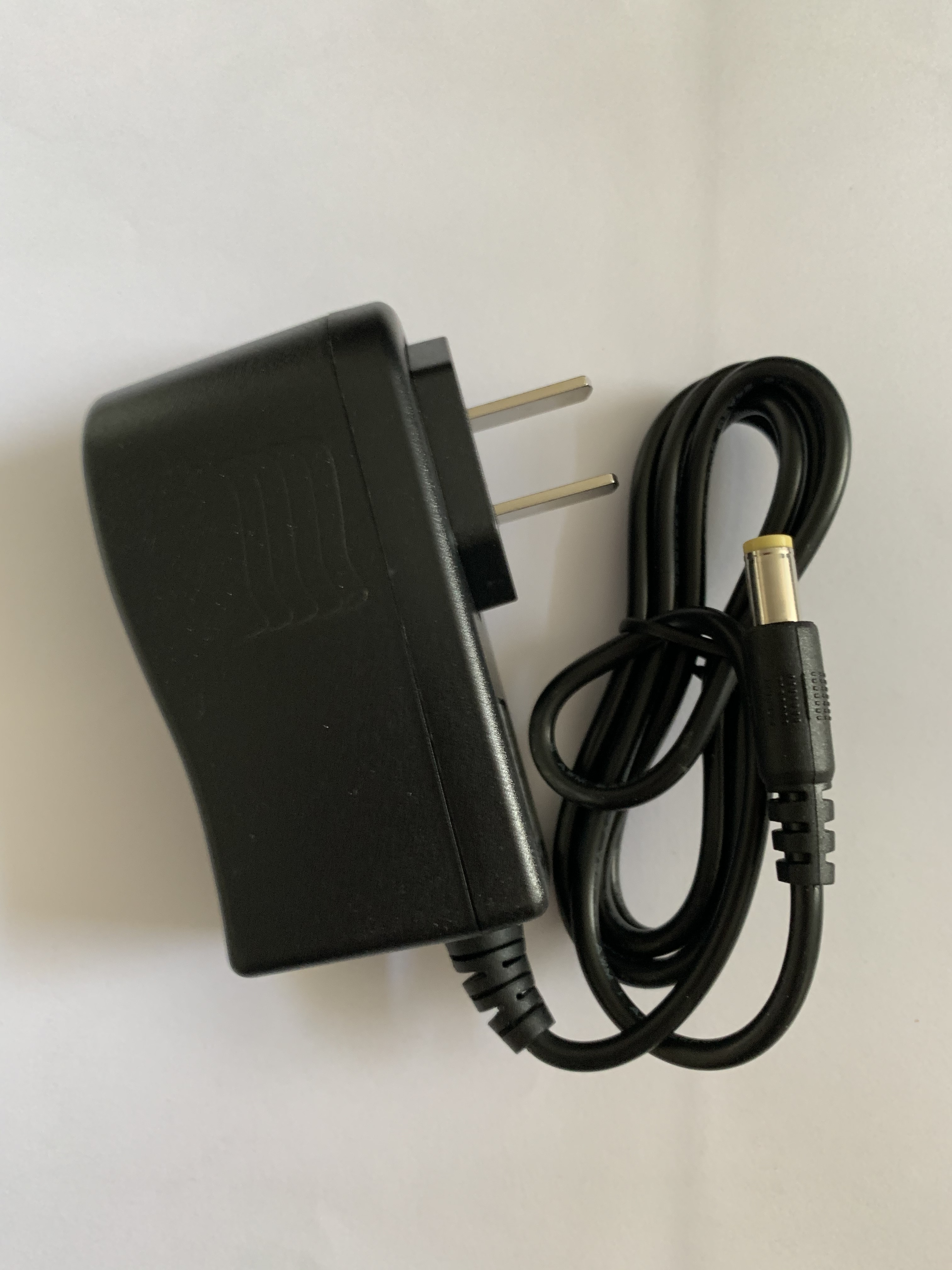 12.6V1A锂电池充电器带充满自停保护线路监控电源厂价直销