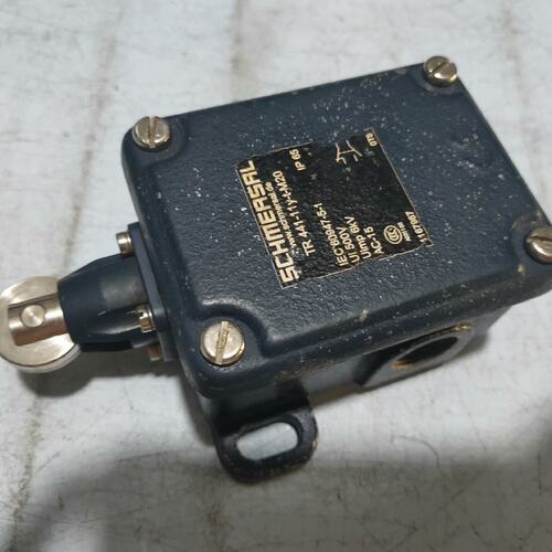 可维修-TR 441-11y-t-M200 施迈塞限位开关 实物议价