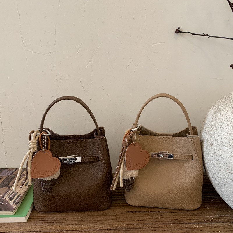 2025新款水桶包女手提斜挎