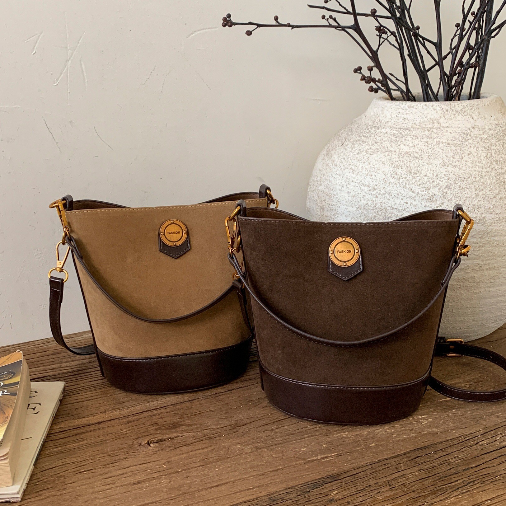 小众复古通勤包女式2025新