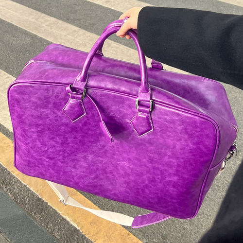 中古莓紫色旅行包2026新款机场健身包油蜡皮保龄球包波士顿枕头包