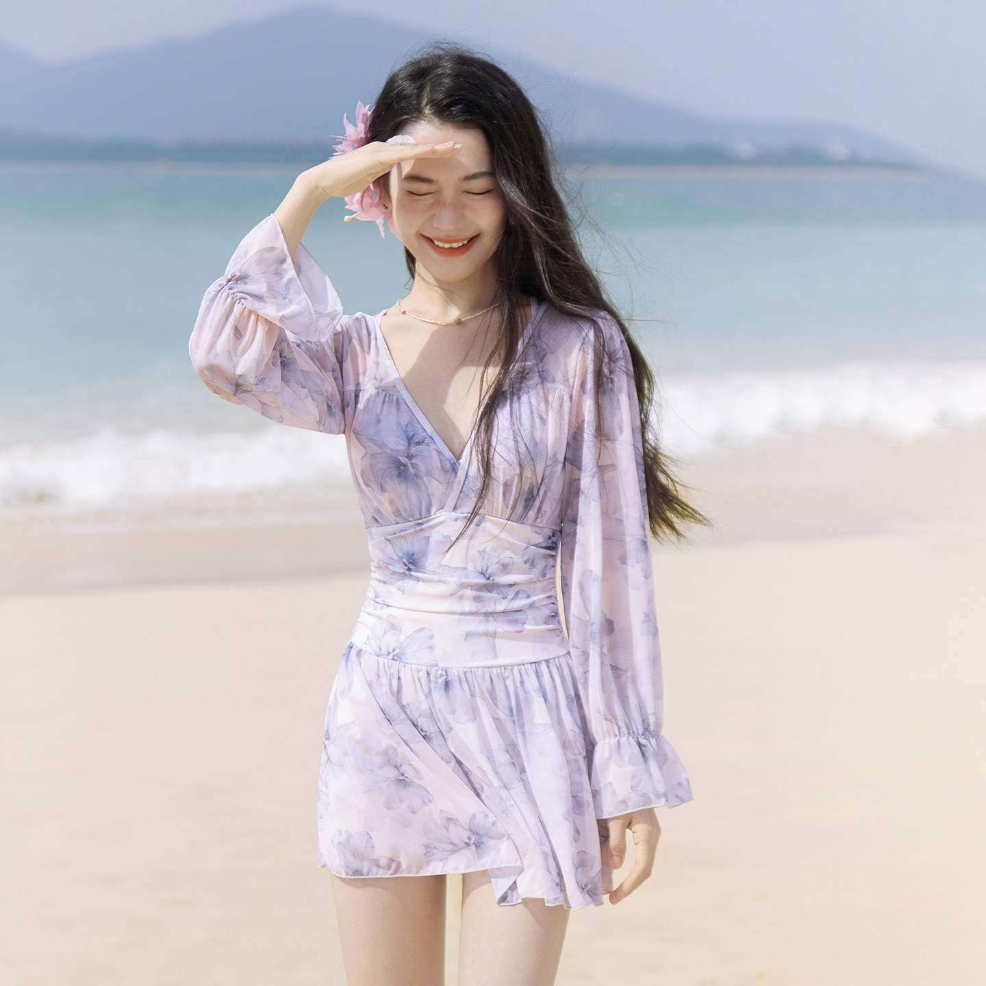 三奇泳衣女连体裙式V领性感遮肚显瘦长袖防晒大码泡温泉海边度假