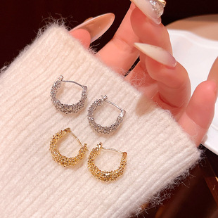 高级感轻奢小众超闪C形碎银子耳环女时尚百搭气质耳钉网红耳饰品