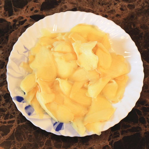 广西南宁特产酸姜片爽口泡菜腌制