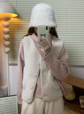 尤梨【羊羔毛马甲】韩系显瘦秋冬软糯保暖毛茸茸羊羔毛马甲