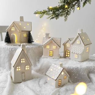 圣诞树房子陶瓷摆件创意发光雪房子雪屋小场景布置桌面摆件 诺琪