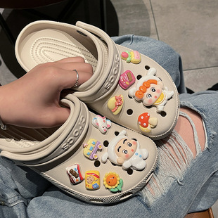 洞洞鞋配饰diycrocs配饰蜡笔小新鞋扣鞋花卡洛驰可爱装饰扣可拆卸