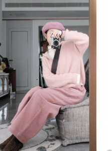 秋冬季2023新款女装今年流行的时尚粉色针织开衫毛衣上衣两件套装