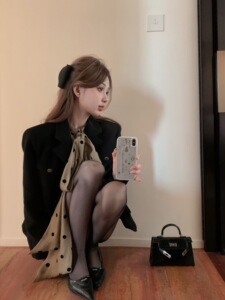 秋冬季气质港风大飘带波点衬衫+秋冬呢子西装外套女