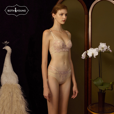 宝诗嫣法式蕾丝聚拢文胸