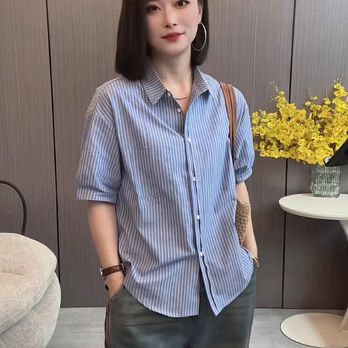 韩版时尚简约显瘦翻领短袖衬衫女