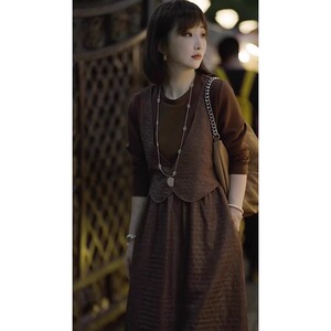 【送运费险】女秋2023高级感女神范绝美显瘦长袖假两件连衣裙