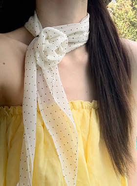 2026早春度假氛围感白色波点花朵丝巾女夏季百搭高级感系脖飘带