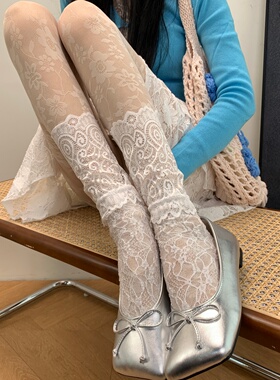 暗夜情诗2026春季宫廷风蕾丝镂空小腿袜叠穿碎花暗纹奶白色丝袜