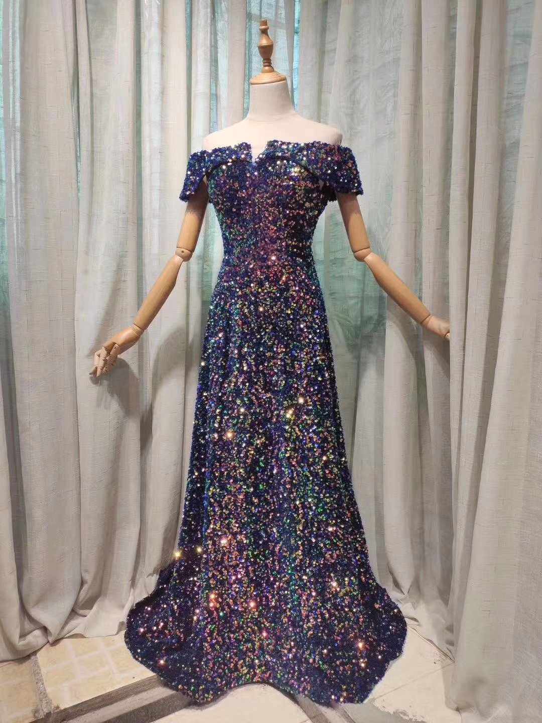 晚礼服出租敬酒礼服租赁年会主持红毯礼服出租上海徐汇礼服租赁