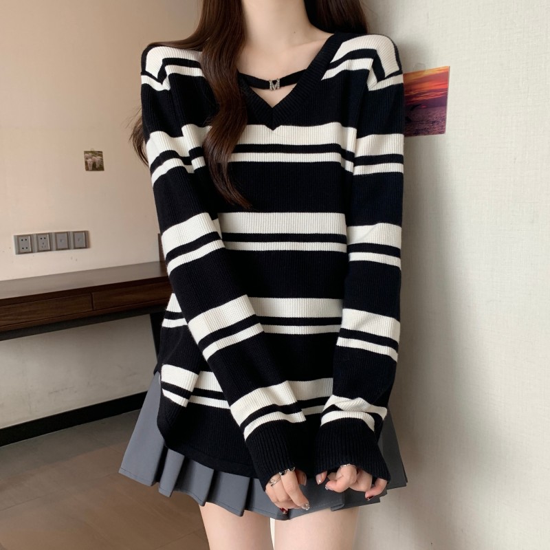 时尚条纹V领针织上衣女秋冬季