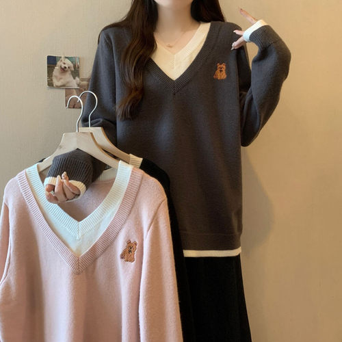 假两件慵懒风小熊毛衣女