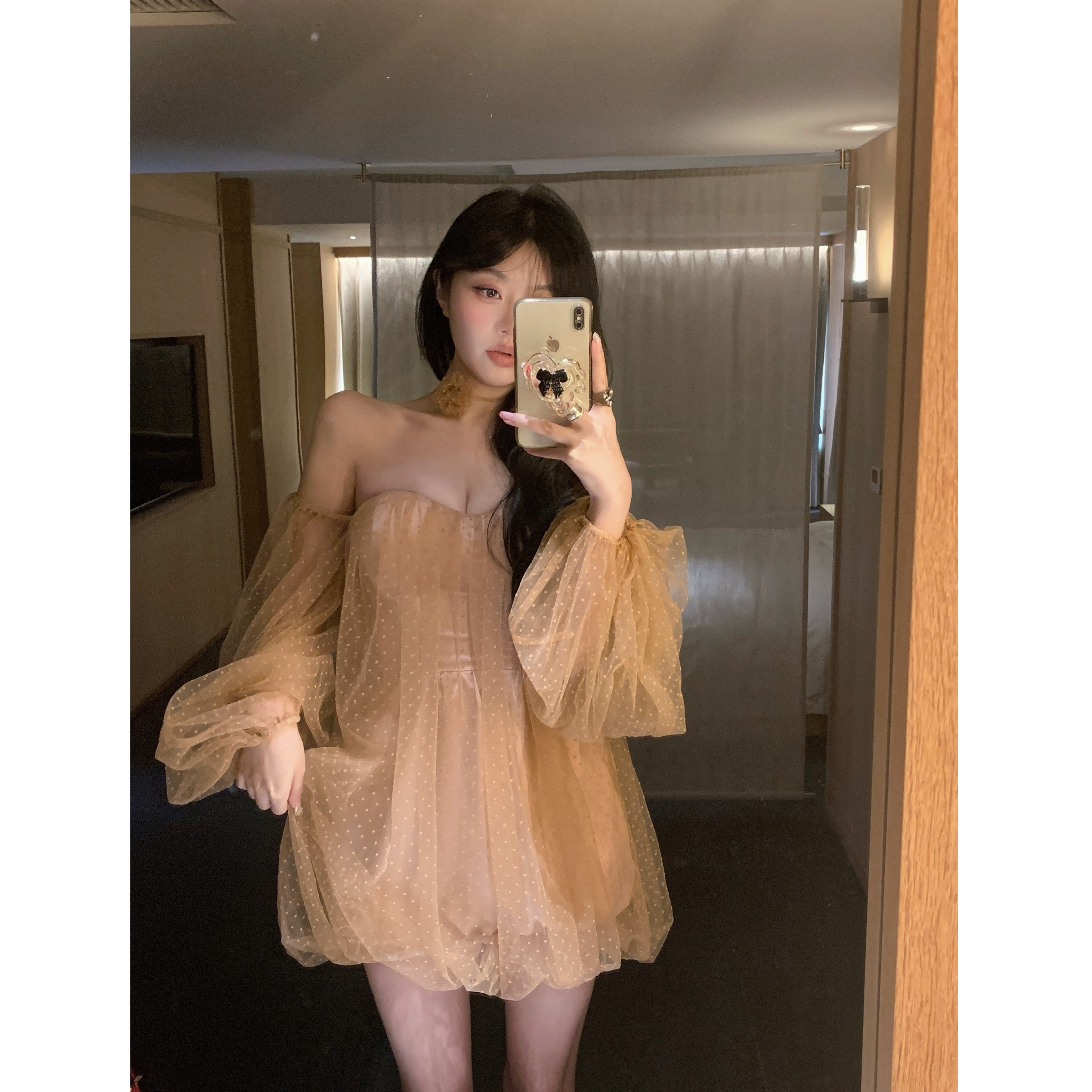 泡菜家 拼接网纱一字肩连衣裙女连衣裙