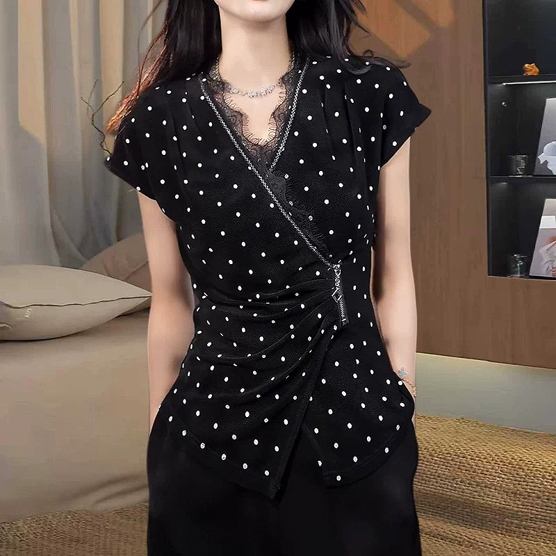 大码休闲设计感波点蕾丝开衫女