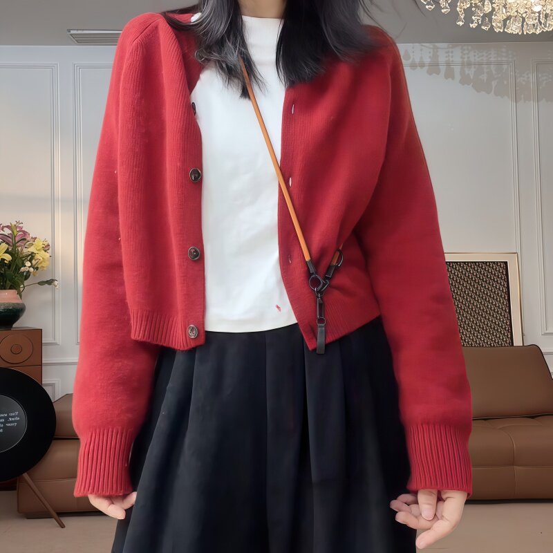小众洋气休闲风针织开衫秋冬季新款时尚百搭显瘦气质软糯圆领毛衣