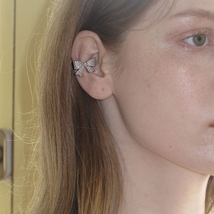 优雅蝴蝶结闪亮无耳洞耳骨夹小众设计高级感春夏季气质左耳耳饰