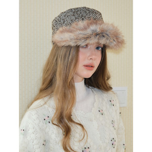 韩系时髦精 帽子女显脸小 搭配日常马术帽复古毛毛冷帽古早感时装