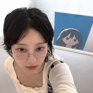 氛围感素颜平光金属眼镜框椭圆时髦纯欲眼镜女ins风博主同款