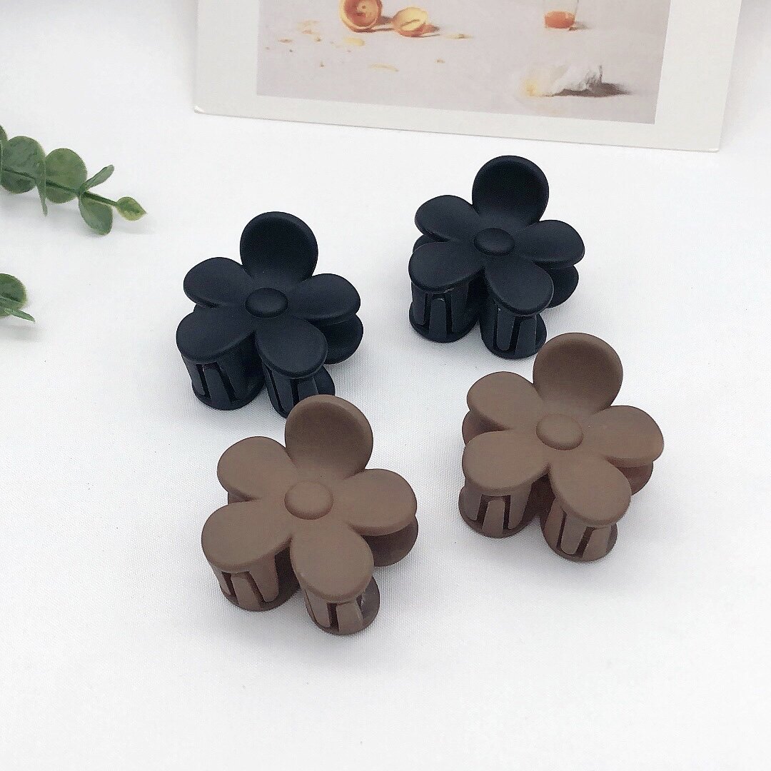 3.8CM花朵抓夹亚光黑色简约百搭韩国发夹后脑勺盘发夹女网红发卡