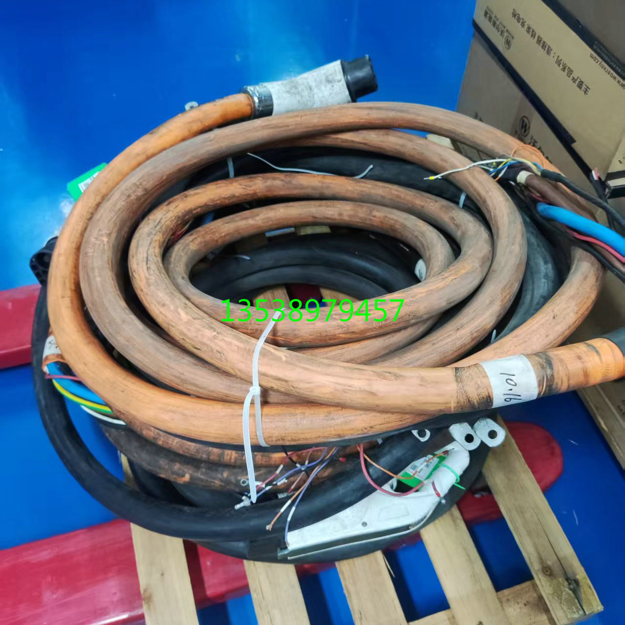 沃尔永贵充电枪头维修