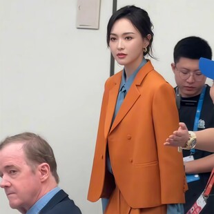日本OFFCAT唐嫣同款秋季女橙色翻领西装蓝色衬衣橘色短裤套装