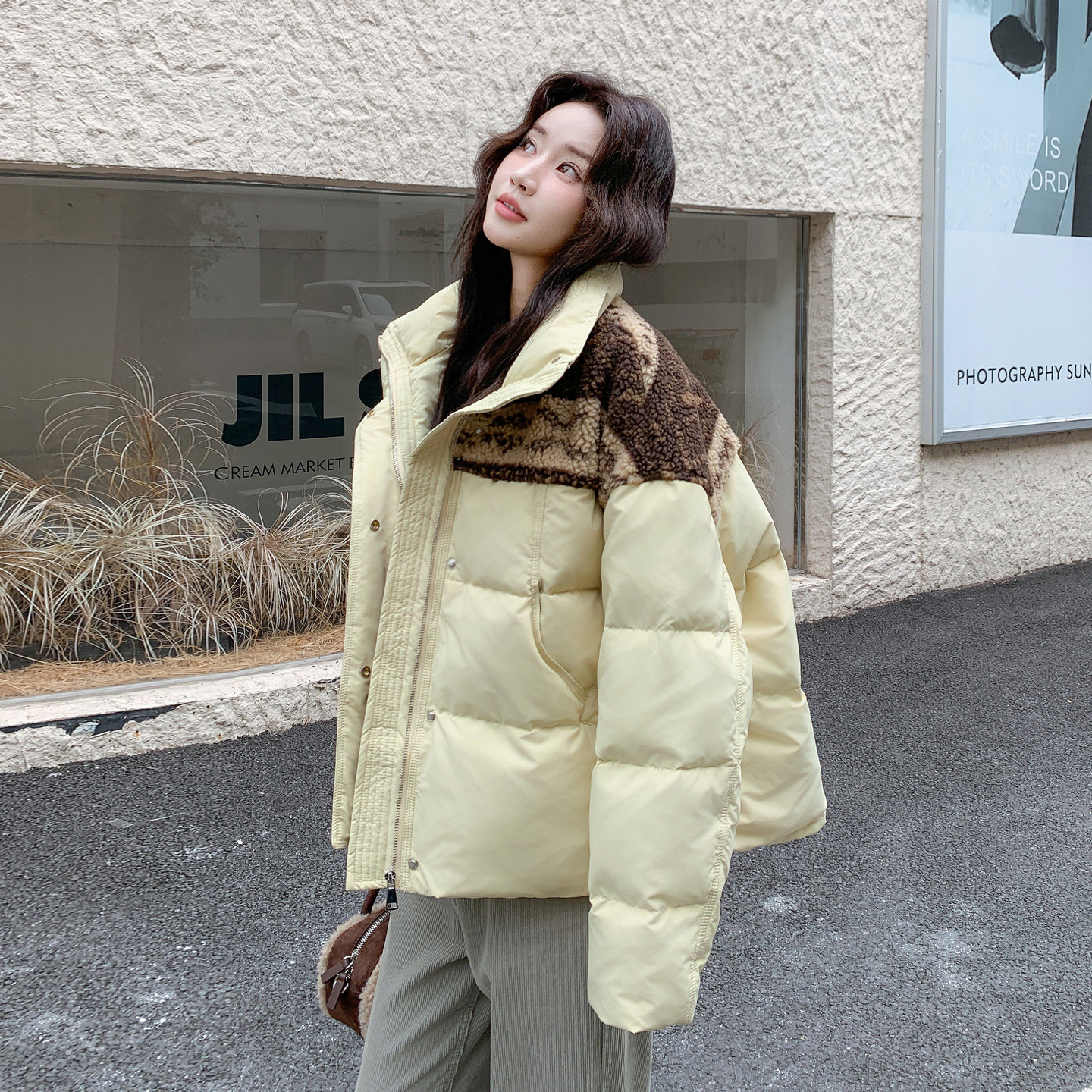 日本offcat羊羔毛拼接黄色羽绒服女冬季新款小个子短款洋气别致加