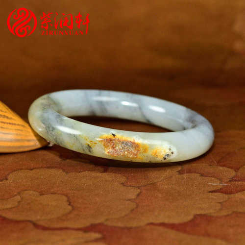 和田玉籽料手镯聚黄皮水墨青花镯