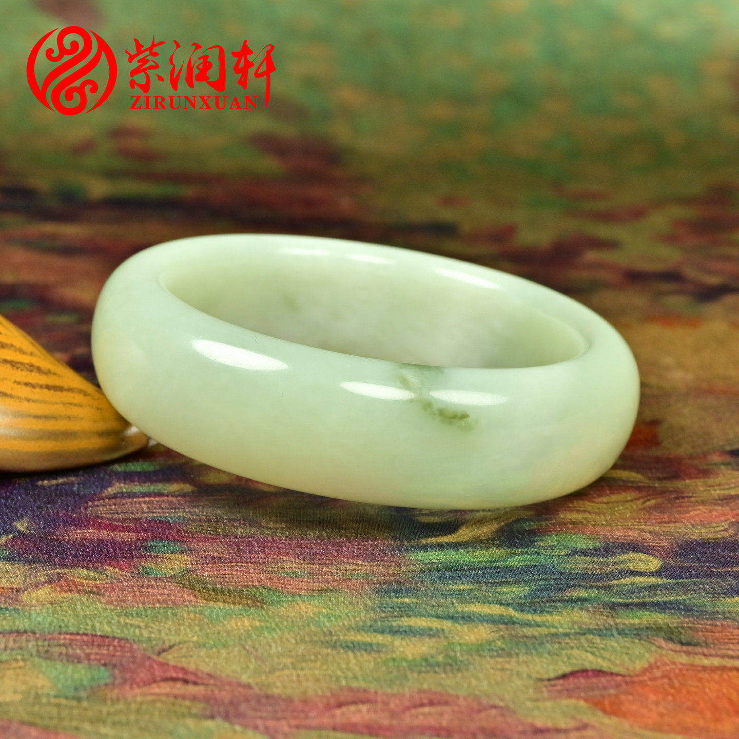 已结缘新疆和田玉青白翠青手镯且末料61MM宽版正装条油润收藏级