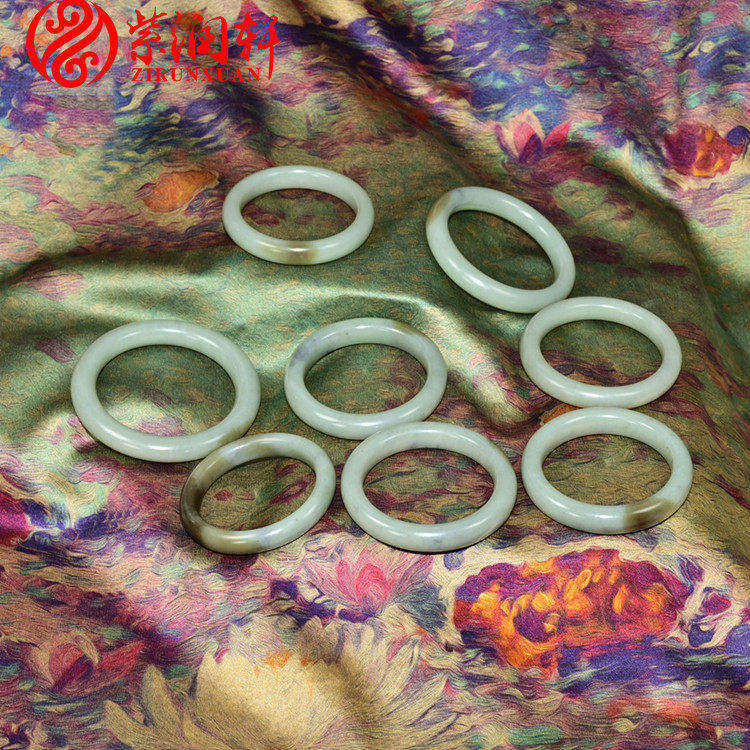 紫润轩新疆和田玉手镯且末料糖青白玉镯子哑光一口糖俏色收藏级