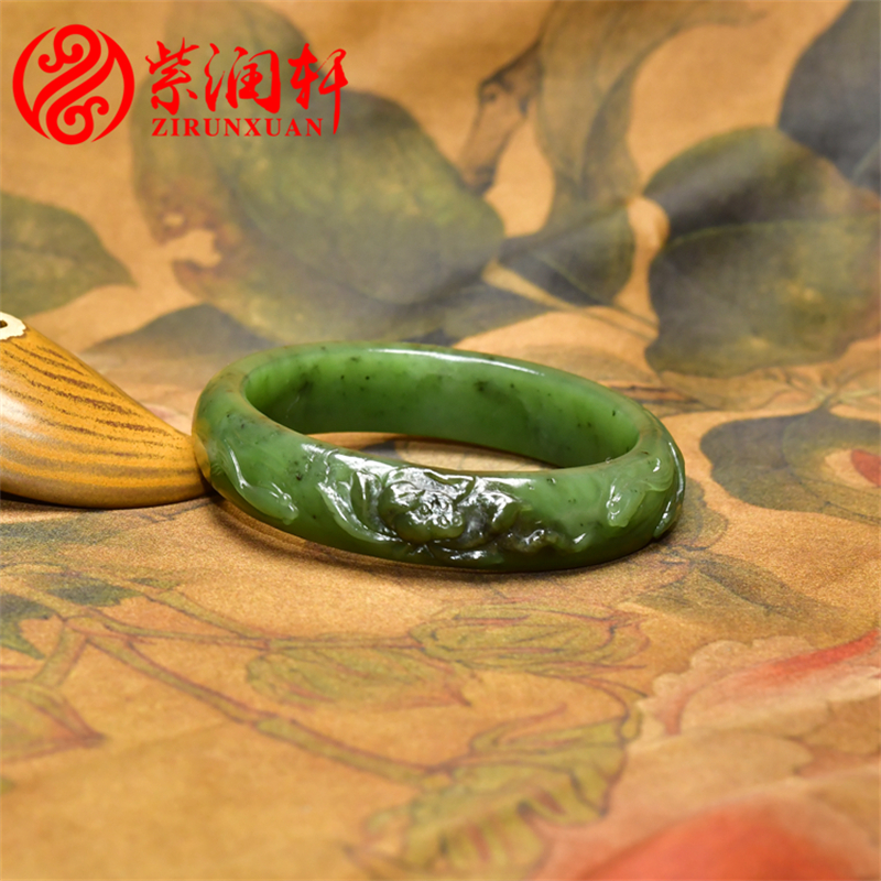 已结缘新疆和田玉碧玉籽料手镯苏工莲花荷花57MM玉镯连年有余珍品