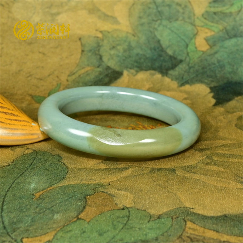 和田玉沙枣青籽料手镯留糖皮高油