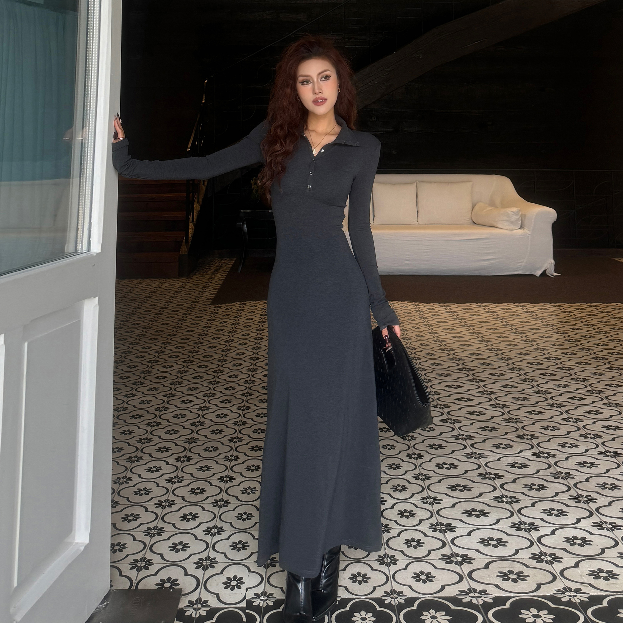 自制复古辣妹翻领金属纽扣正肩收腰长裙高级感修身显瘦大摆裙