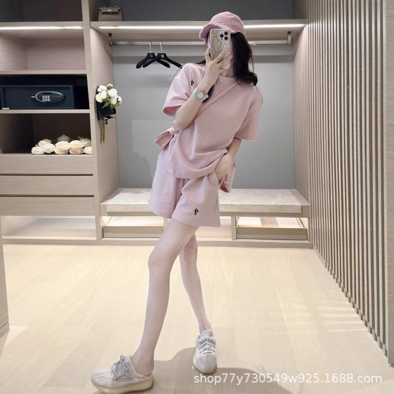 欧货多巴胺短袖短裤T恤两件套旅游穿搭海边度假穿搭宽松运动套装