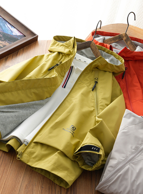 儿童冲锋衣男童拉链衫中大童2025春新款休闲连帽外套百搭上衣潮