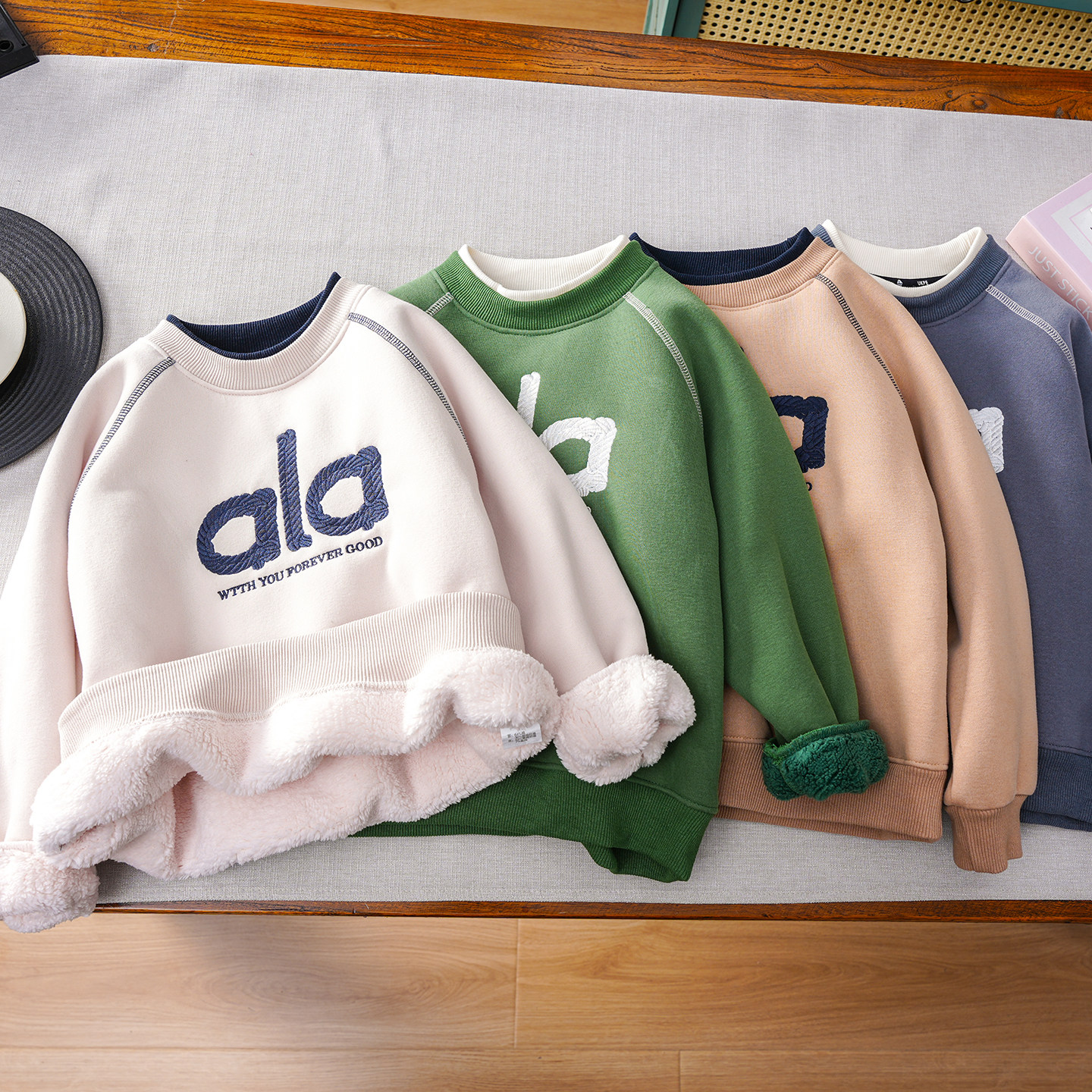 男童加绒加厚卫衣冬季2025新款儿童保暖圆领衫中大童一体绒上衣