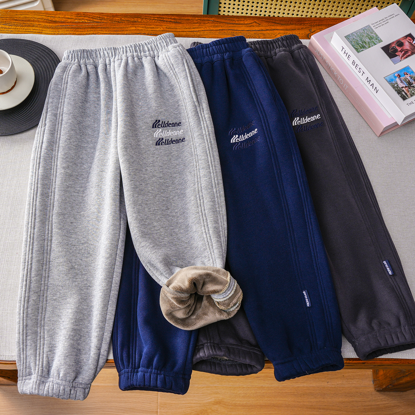 男女童加厚密密绒运动裤秋冬季2025新款儿童保暖弯刀裤中大童长裤