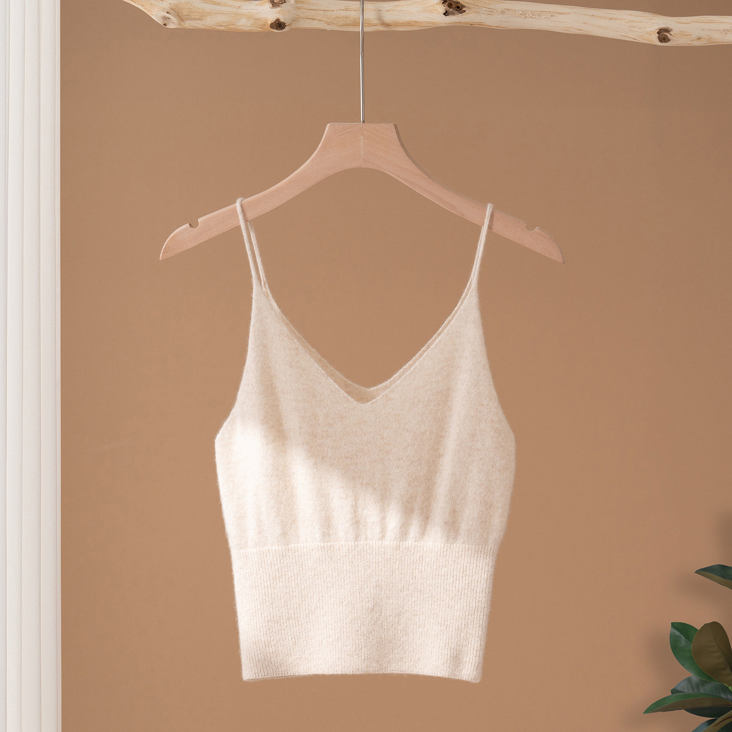 秋冬新款极简风纯山羊绒吊带背心女V领修身显瘦针织无袖毛衣内搭