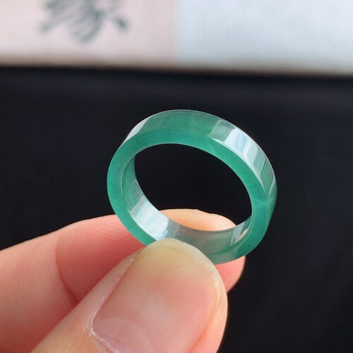 天然A货冰种湖水蓝翡翠方戒