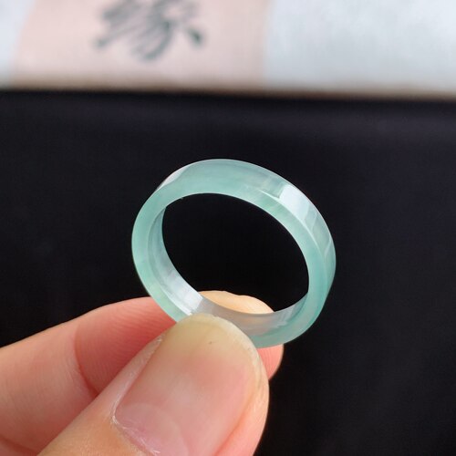 天然A货冰种天空蓝翡翠方戒