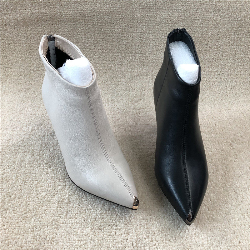 工厂断码外贸真皮女靴2021秋冬款金属尖头细跟及踝时尚高跟短靴