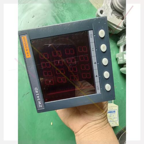 议价青智ZW3414D综合电量表，，成色如图，带RS48