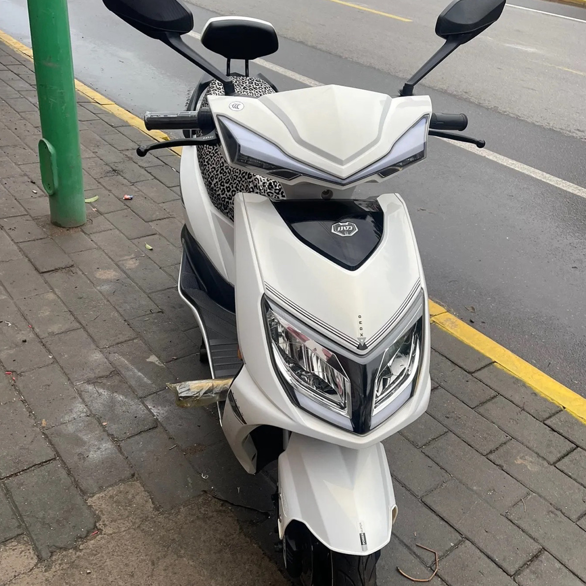 适用于小刀战斧电动车外壳奥通佳越-8电瓶车塑料件配件车壳订购