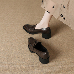 羊皮版巨好看高跟小皮鞋女2026春季新款粗跟不累脚百搭乐福单鞋女